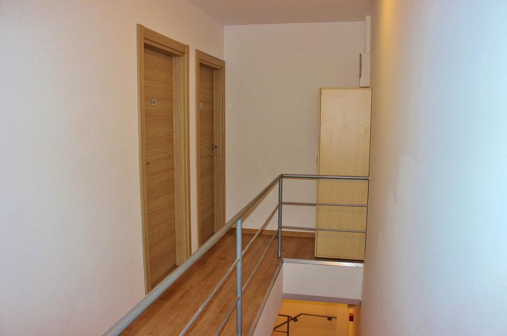 Central Guesthouse (Adults Only) Βουκουρέστι Εξωτερικό φωτογραφία