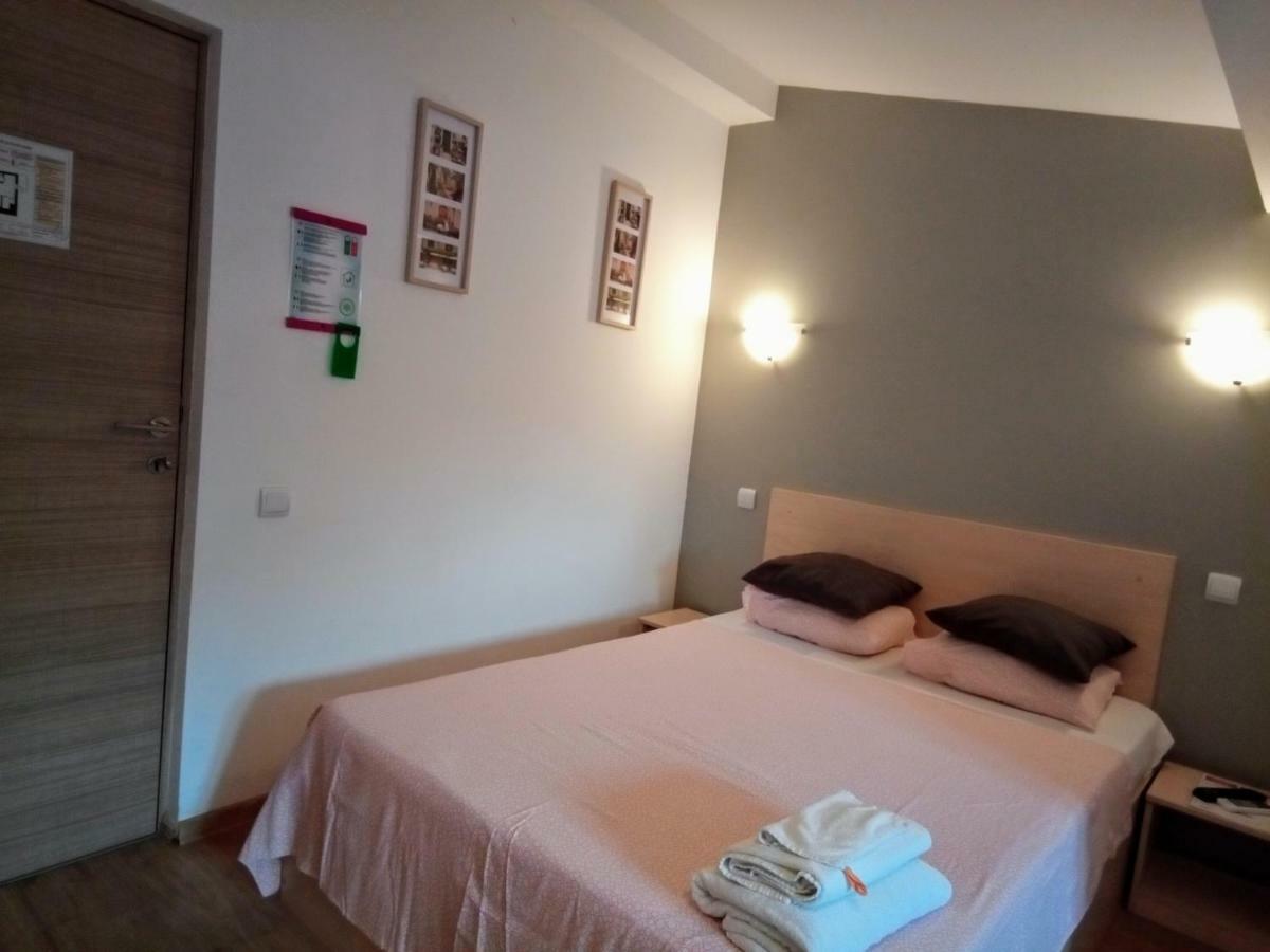 Central Guesthouse (Adults Only) Βουκουρέστι Εξωτερικό φωτογραφία